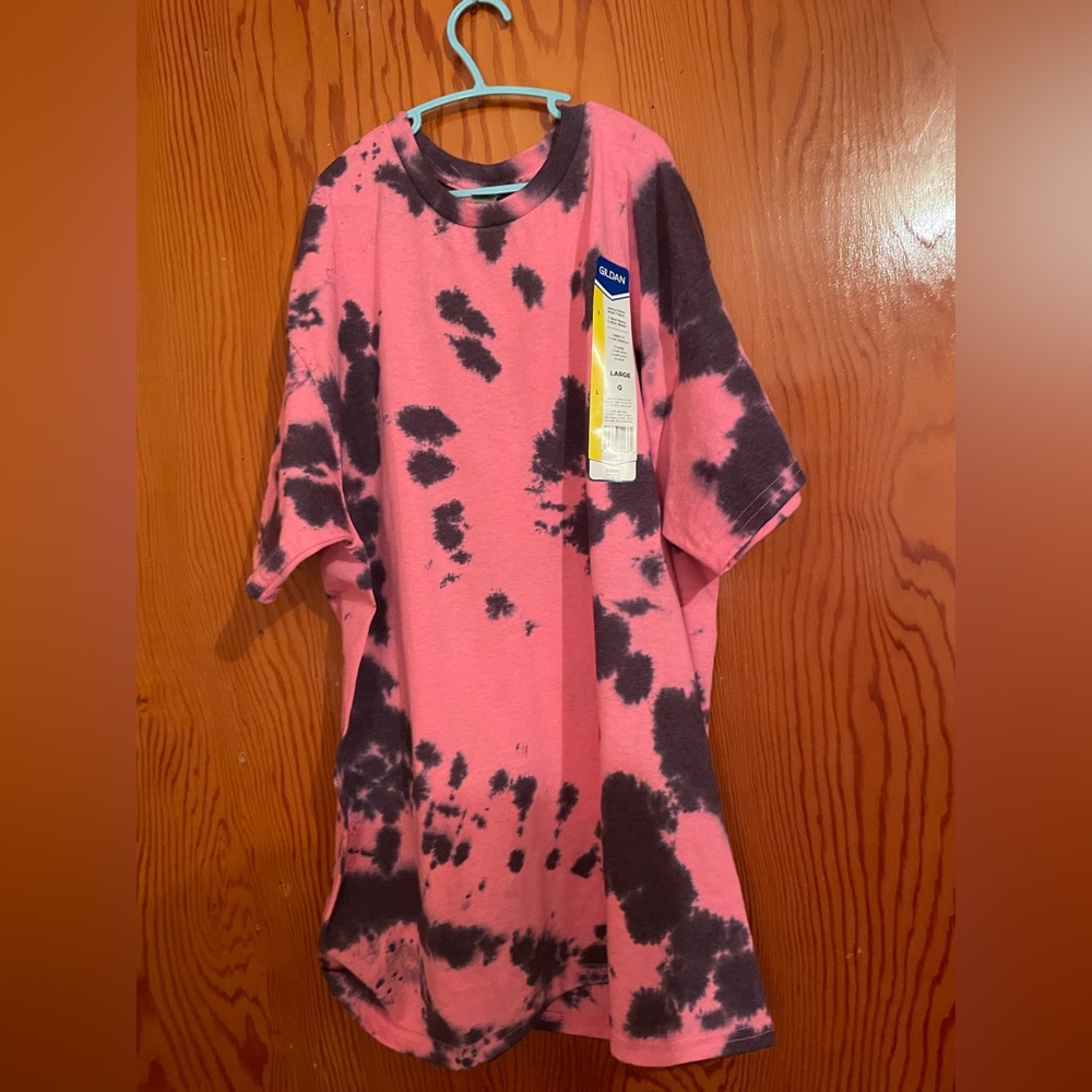 ⚡️ Pink X Black Tie Dye US L Gildan Silver Label NWT ⚡️